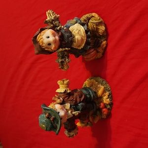 Scarecrow couple figures